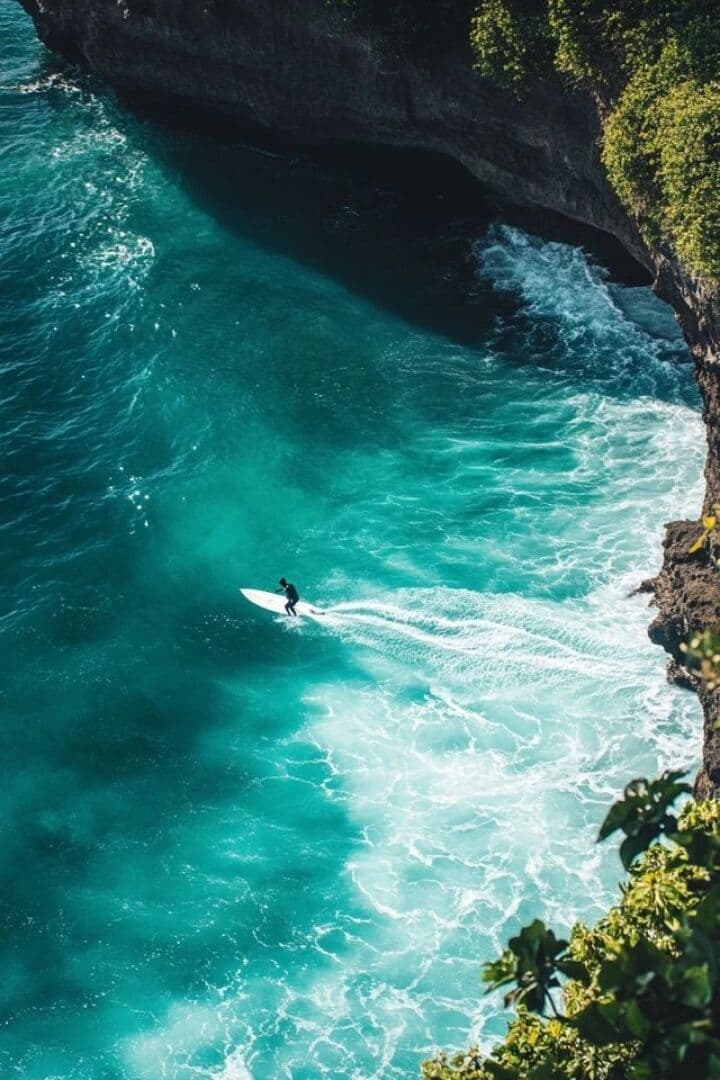 10 Surf Spots in Asia