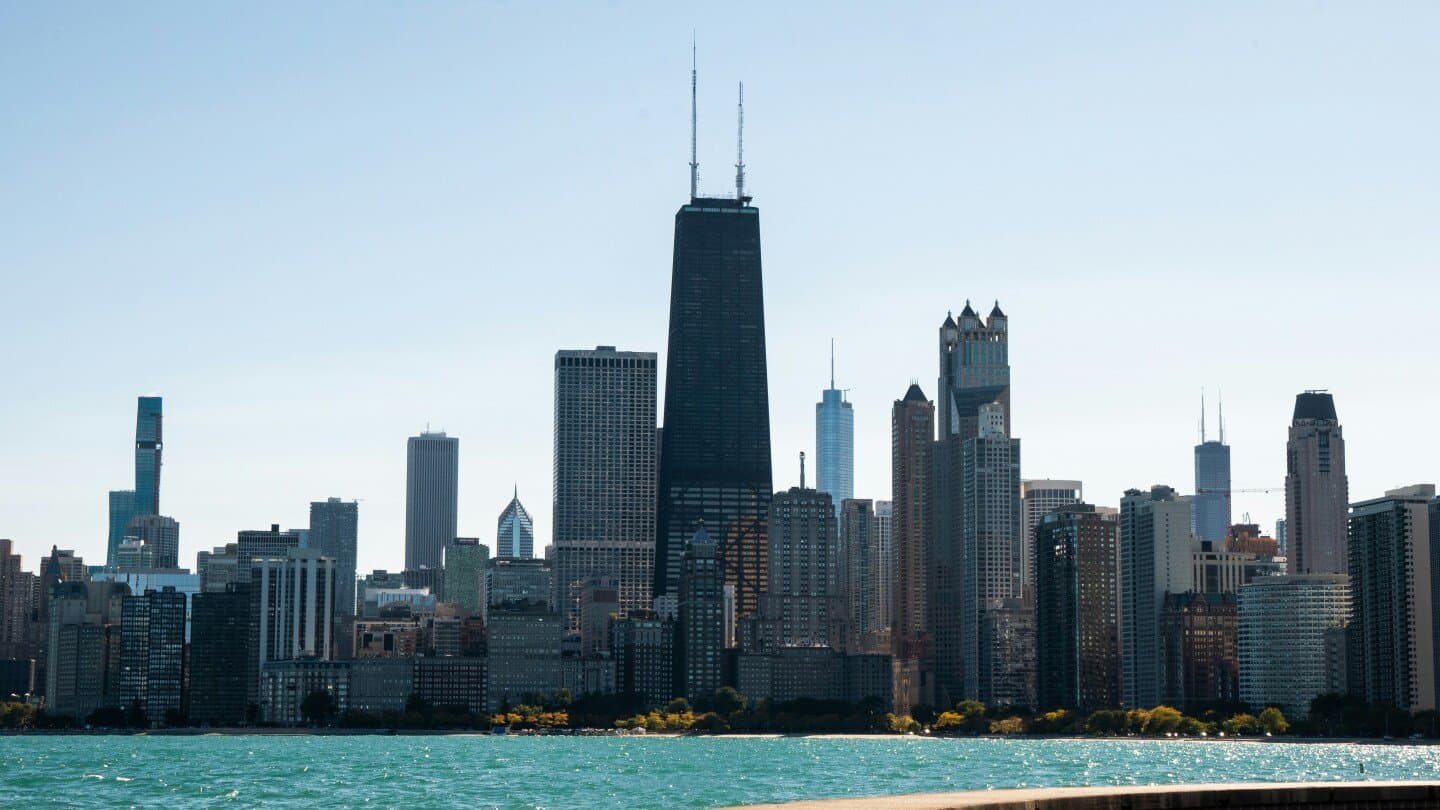 12 Chicago Museums That Are Actually Worth Putting On Pants For (Fight Me)