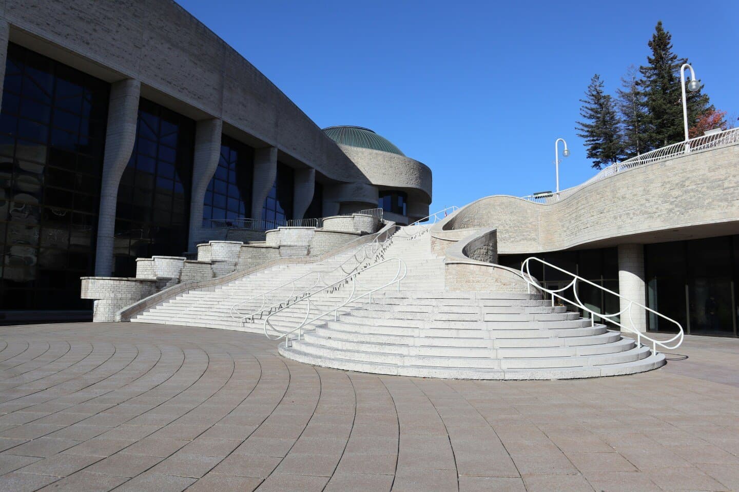 Field Museum, image 1 of 1