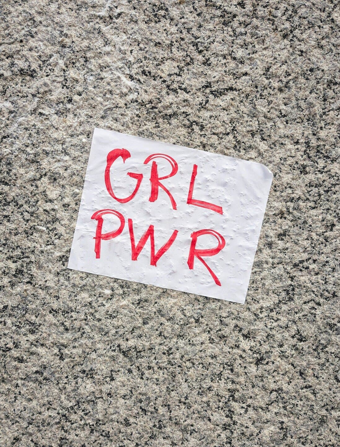 Grit: the power of passion and perseverance, image 1 of 1