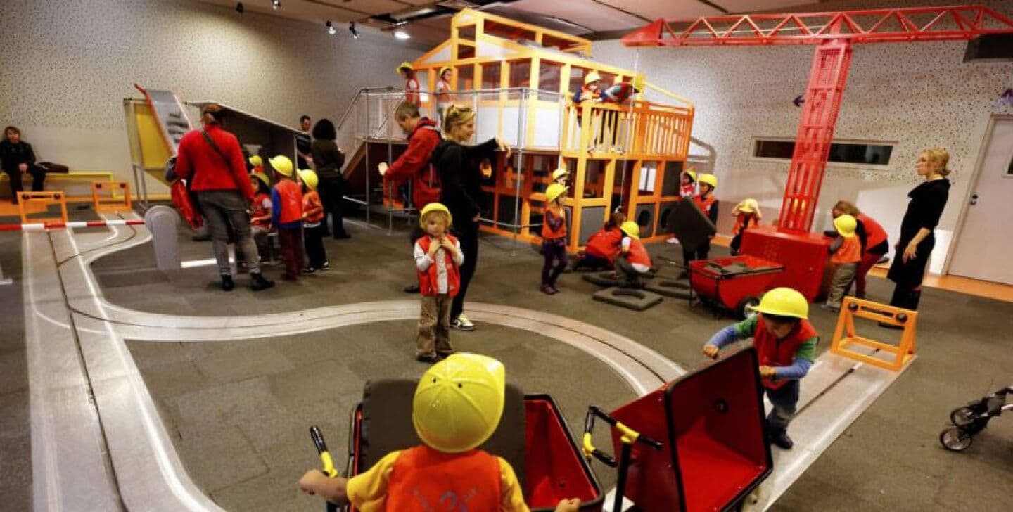 Explore the Cité des Enfants at La Villette, image 1 of 1
