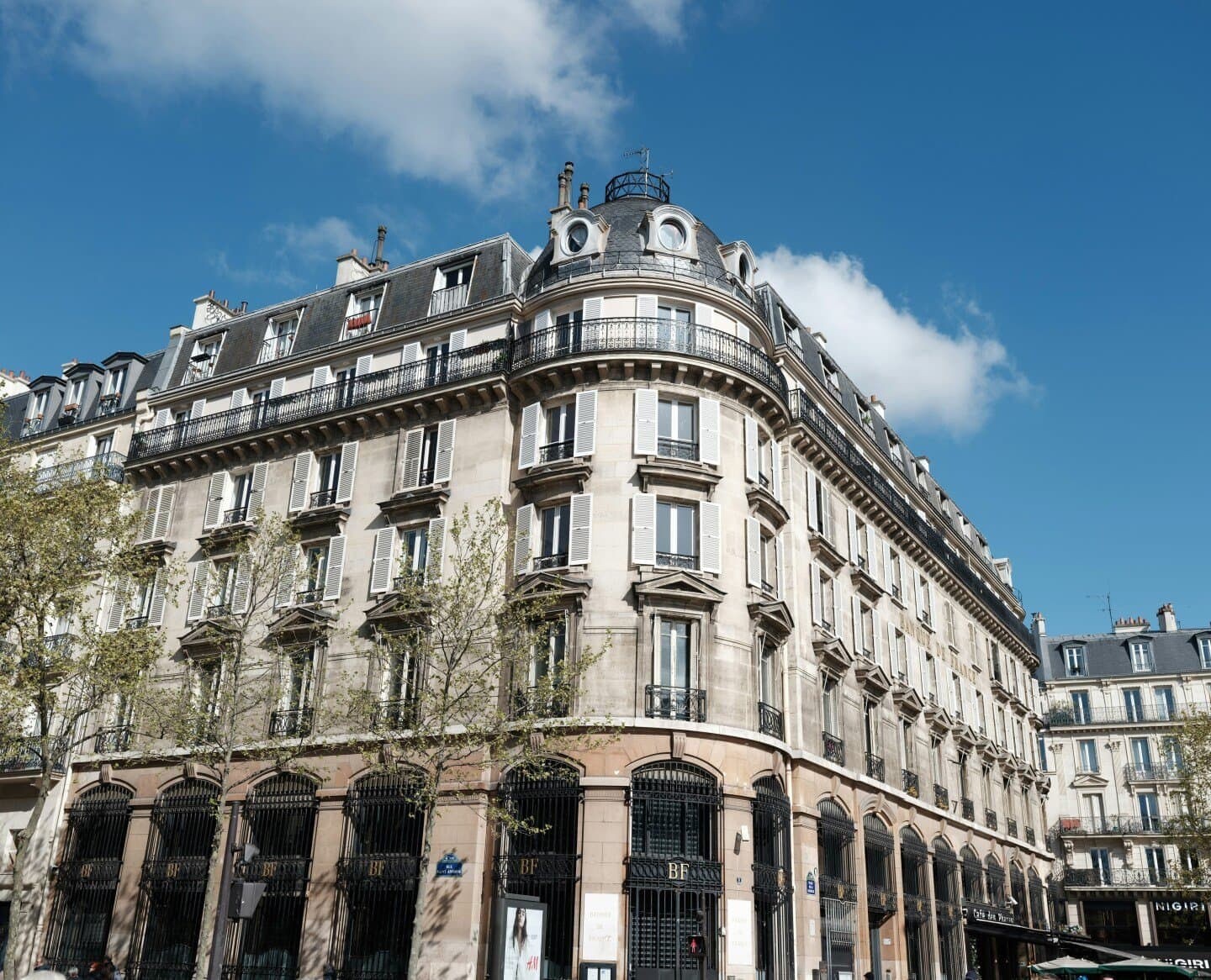 Climbing District Bastille, image 1 of 1