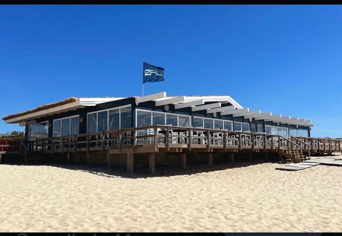 Sal Praia do Carvalhal, image 1 of 1