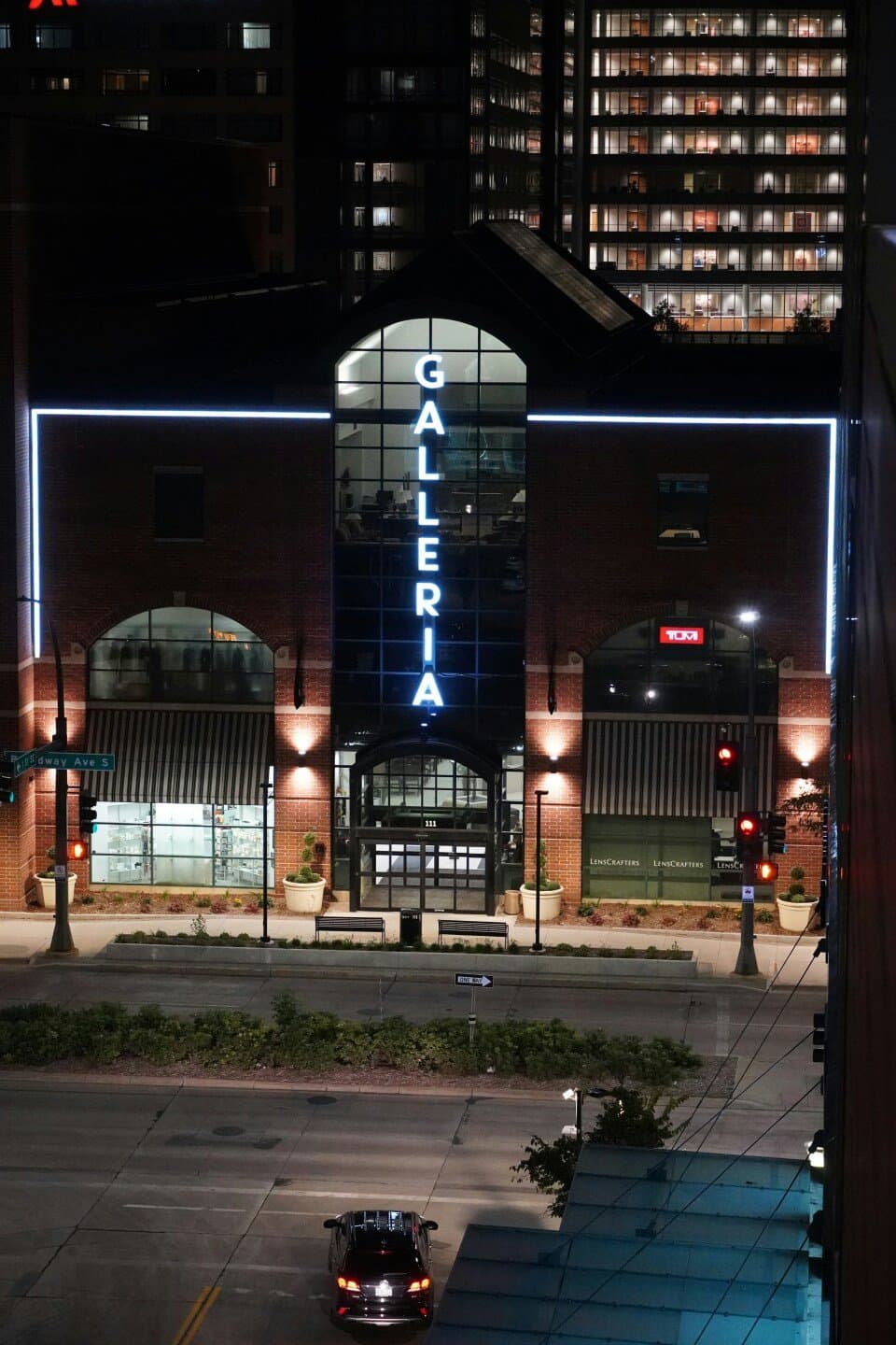 Galeria 111, image 1 of 1