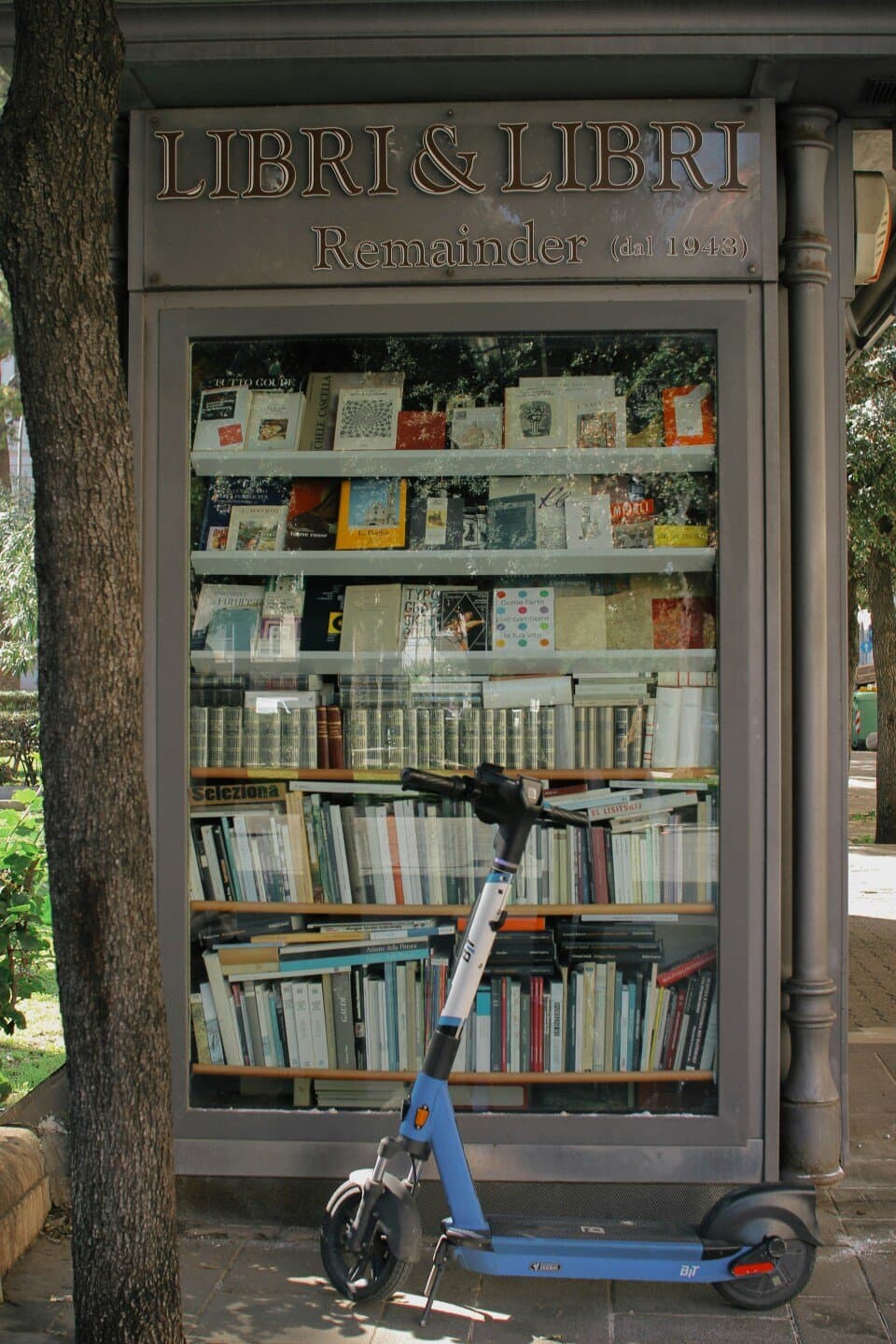 La Libreria Dietro l'Angolo, image 1 of 1