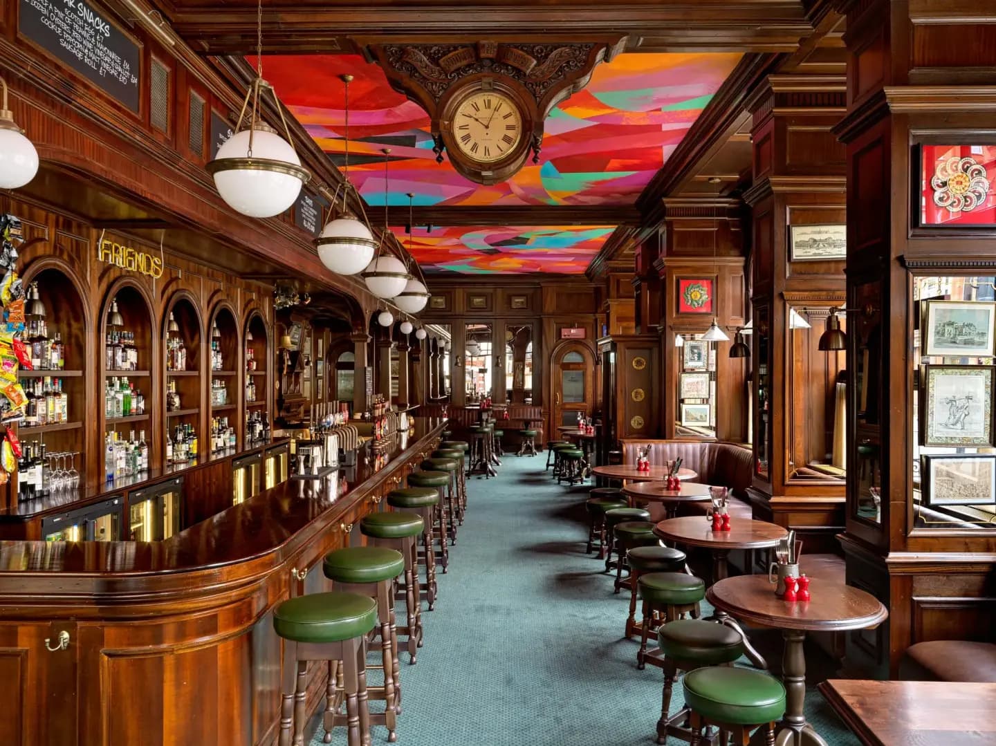 Dinner at a Traditional Pub, image 1 of 1