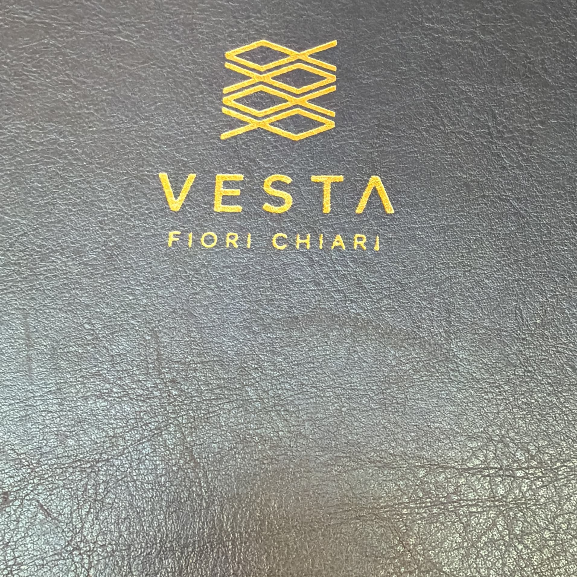 Vesta - bom para drinks Brera, image 1 of 1