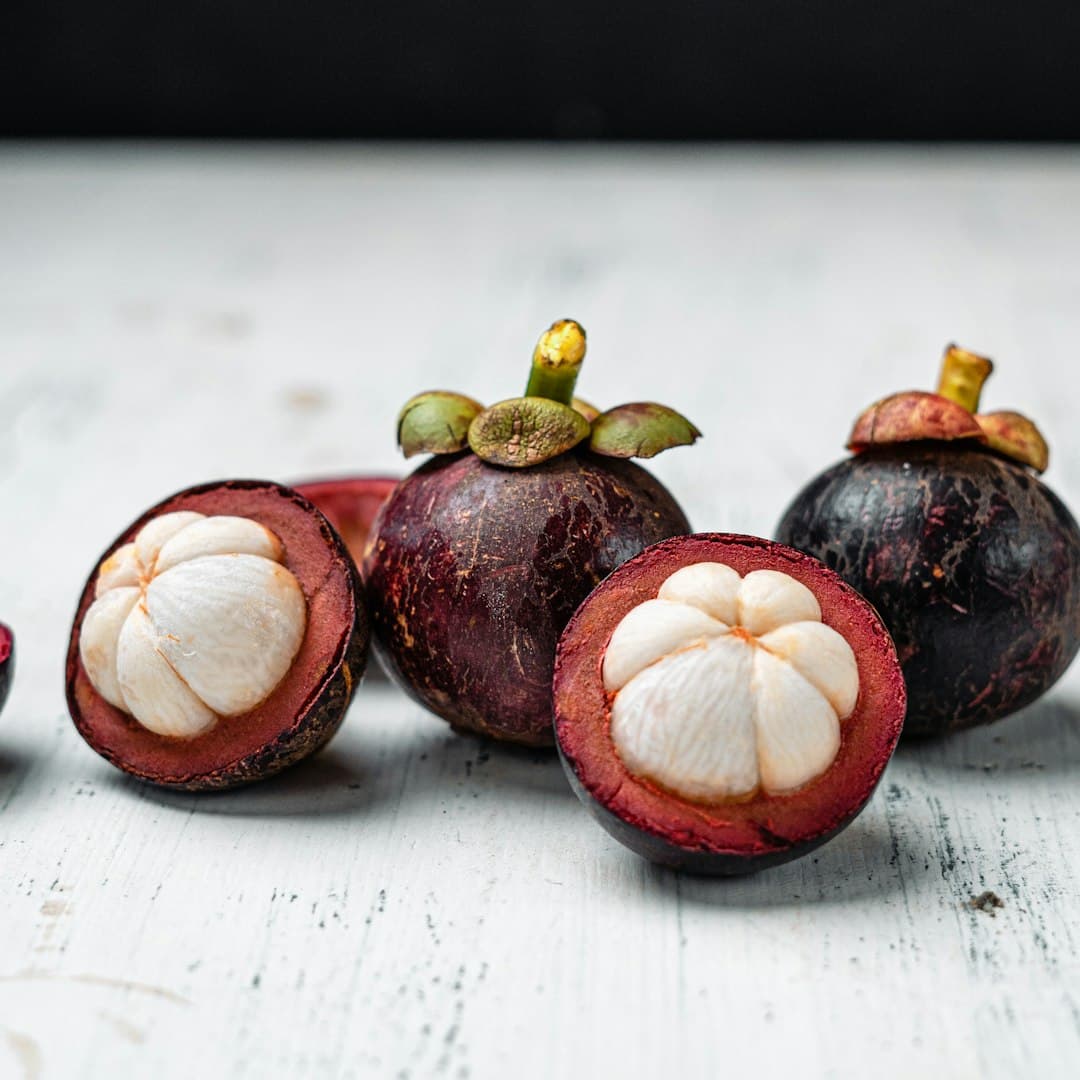 Mangosteen, image 1 of 1