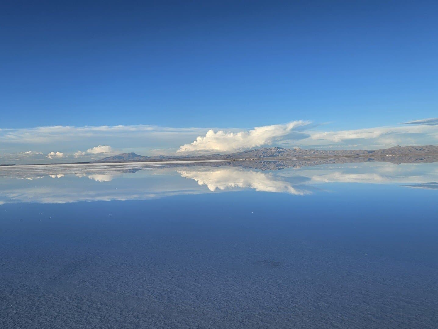 Salar de Uyuni, image 1 of 1