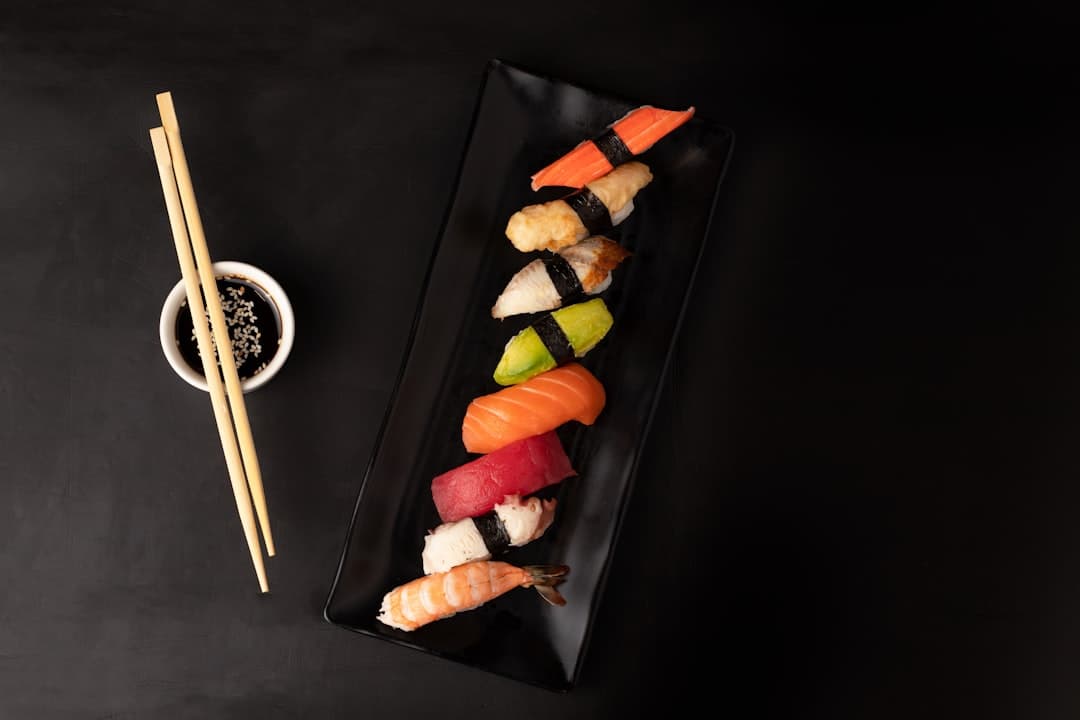 Japonês, image 1 of 1