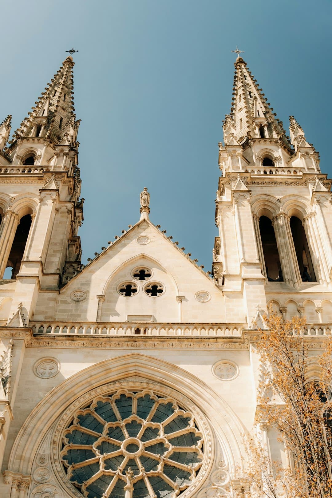 Notre Dame de la Medaille Miraculeuse, image 1 of 1