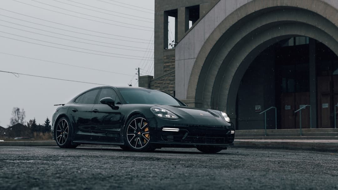 Porsche Panamera, image 1 of 1