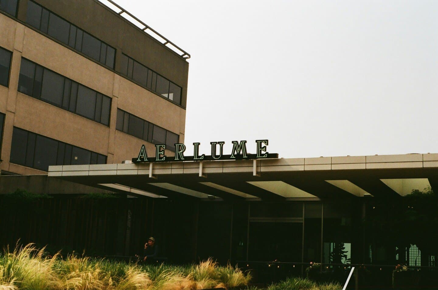 L'Usine, image 1 of 1