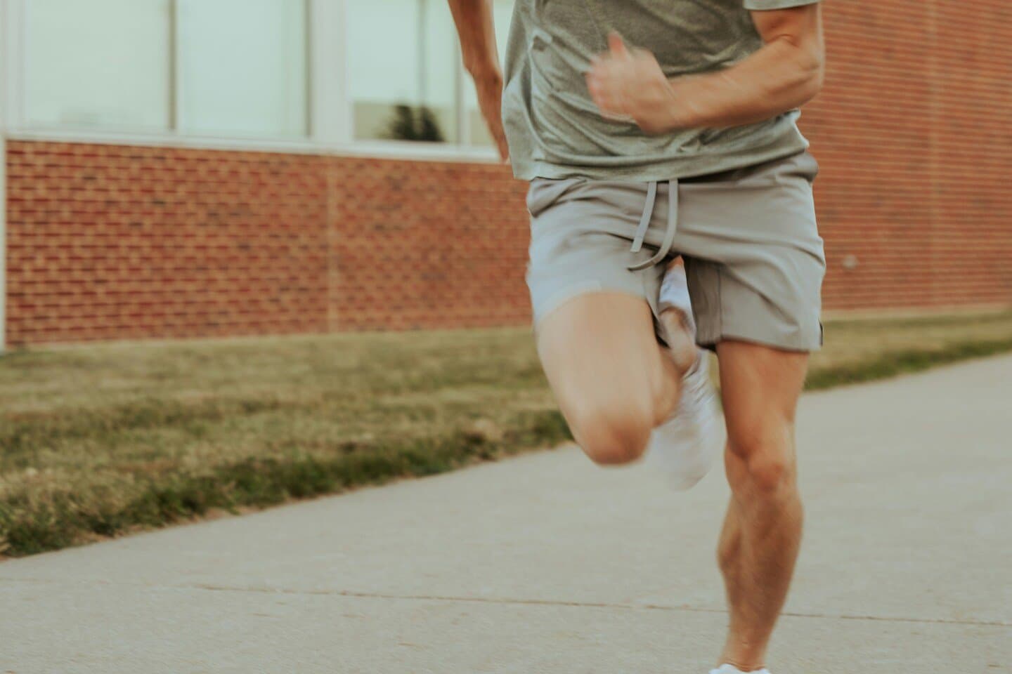 Effectiveness of eccentric exercise for Achilles tendinopathy, image 1 of 1