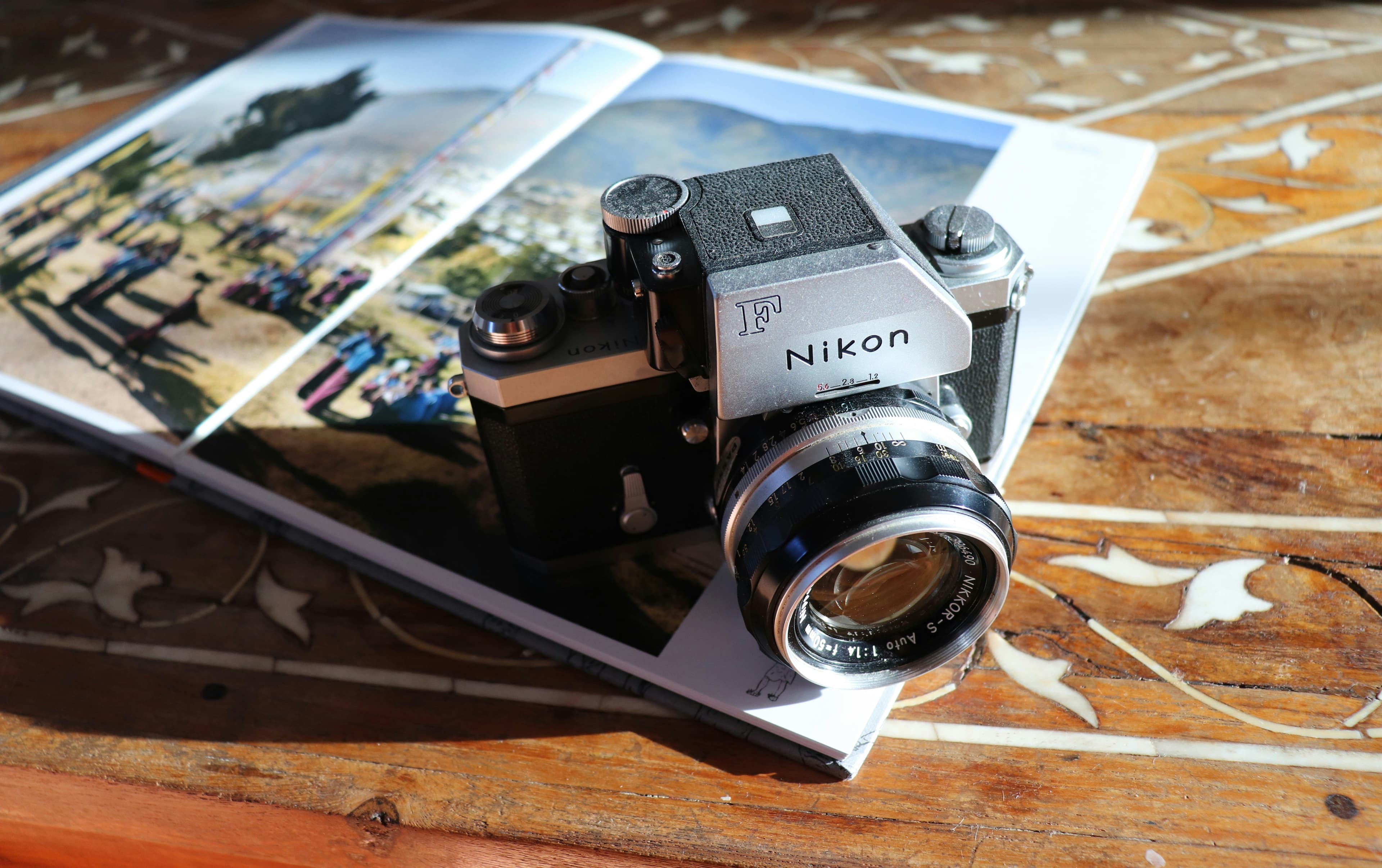 Camera Lucida, image 1 of 1
