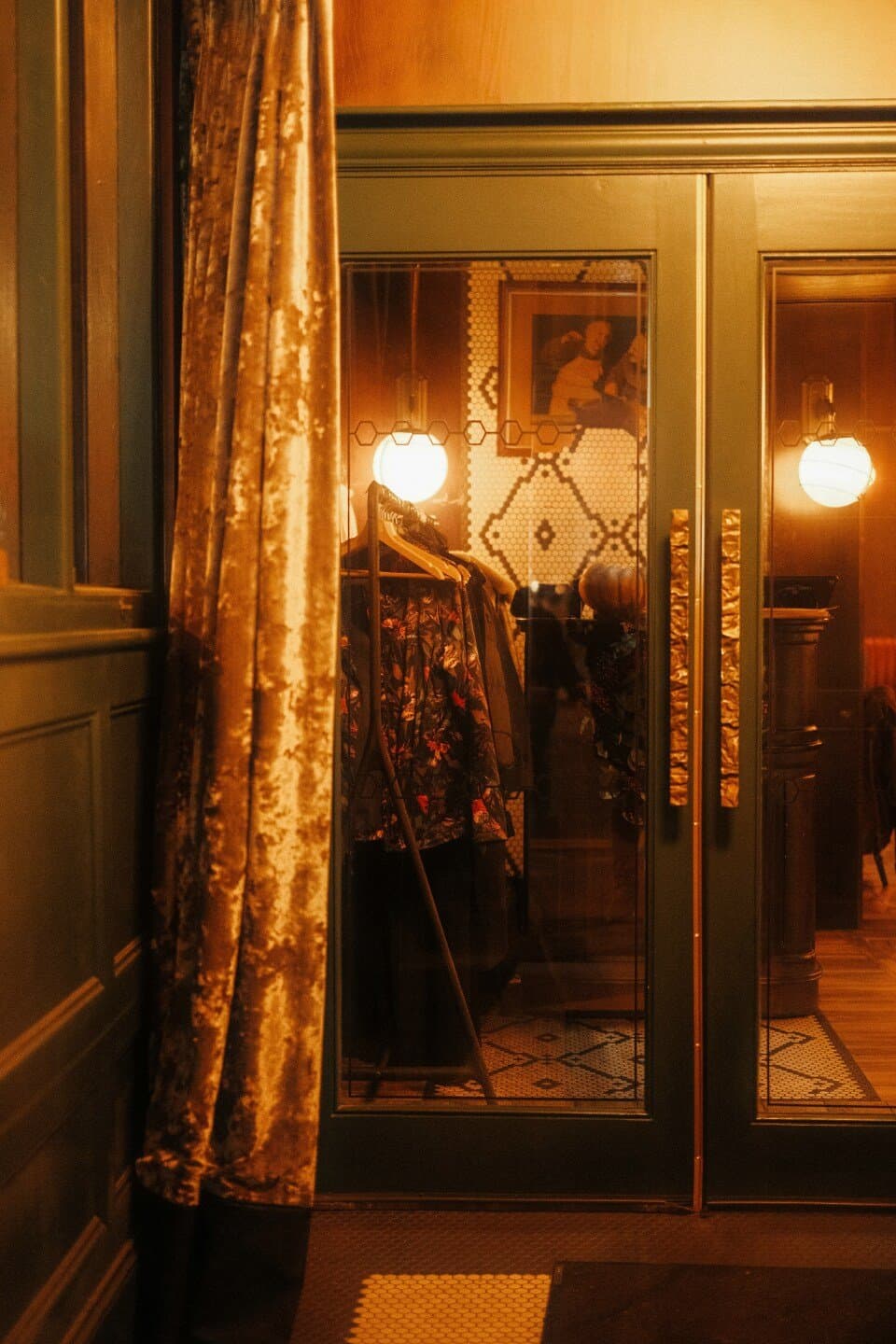 Vintage Cocktail Club, image 1 of 1