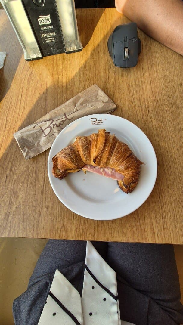 Croissant recheado - Brot - Panificadora Alemã, image 1 of 1