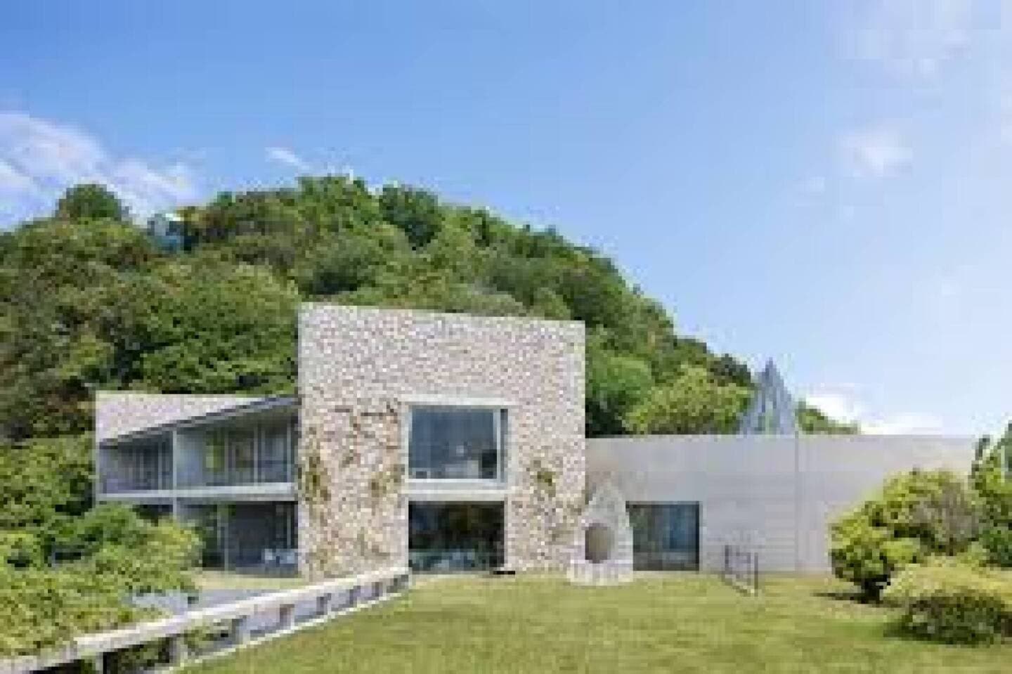 Benesse House Naoshima, image 1 of 1