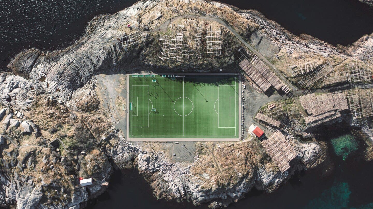 Expected Goals in Football: Improving Model Performance and Demonstrating Value, image 1 of 1