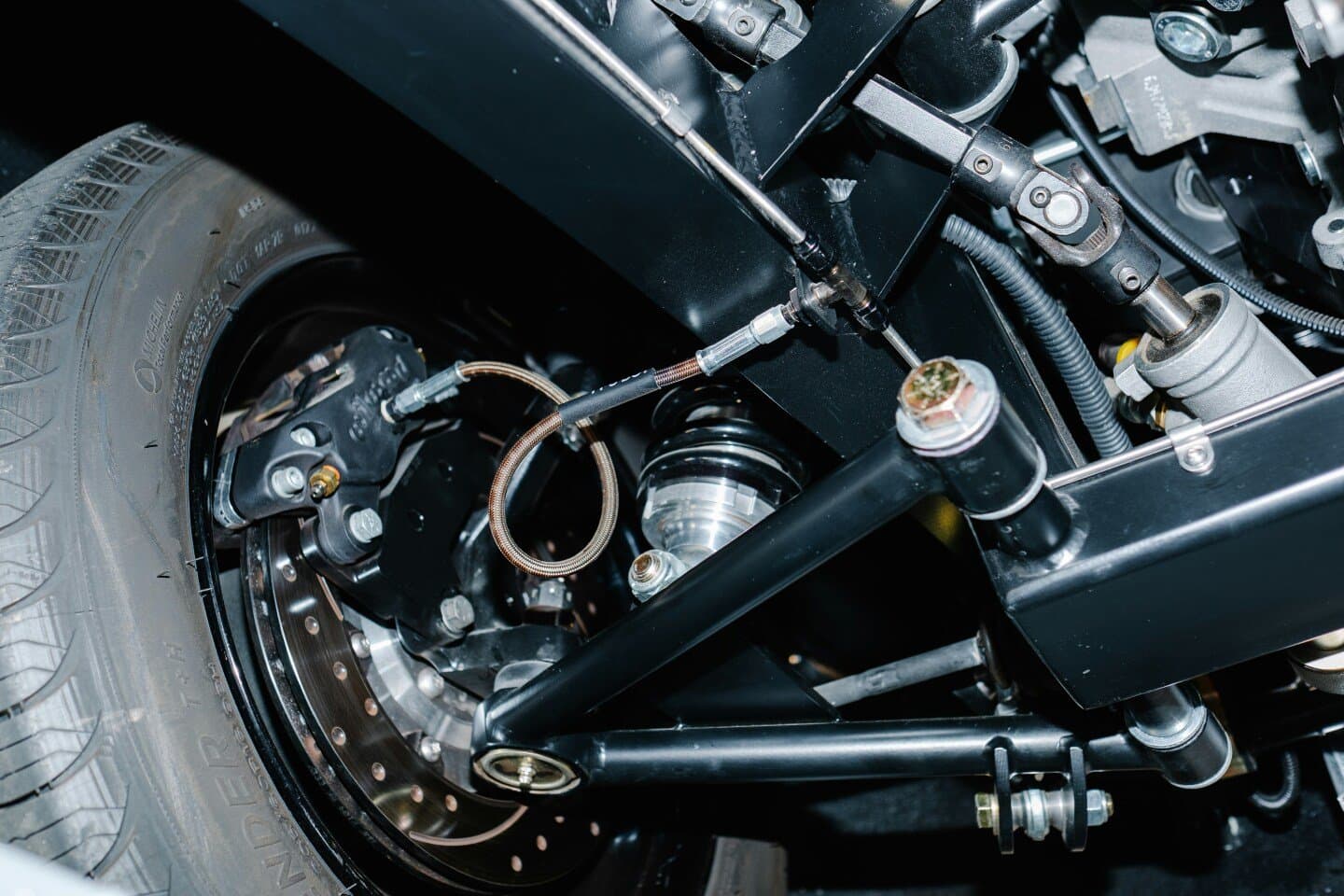 Survey of Advanced Suspension Developments and Related Optimal Control Applications, image 1 of 1