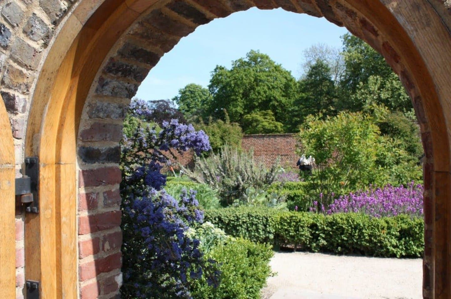 Valentines Mansion and Gardens, image 1 of 1