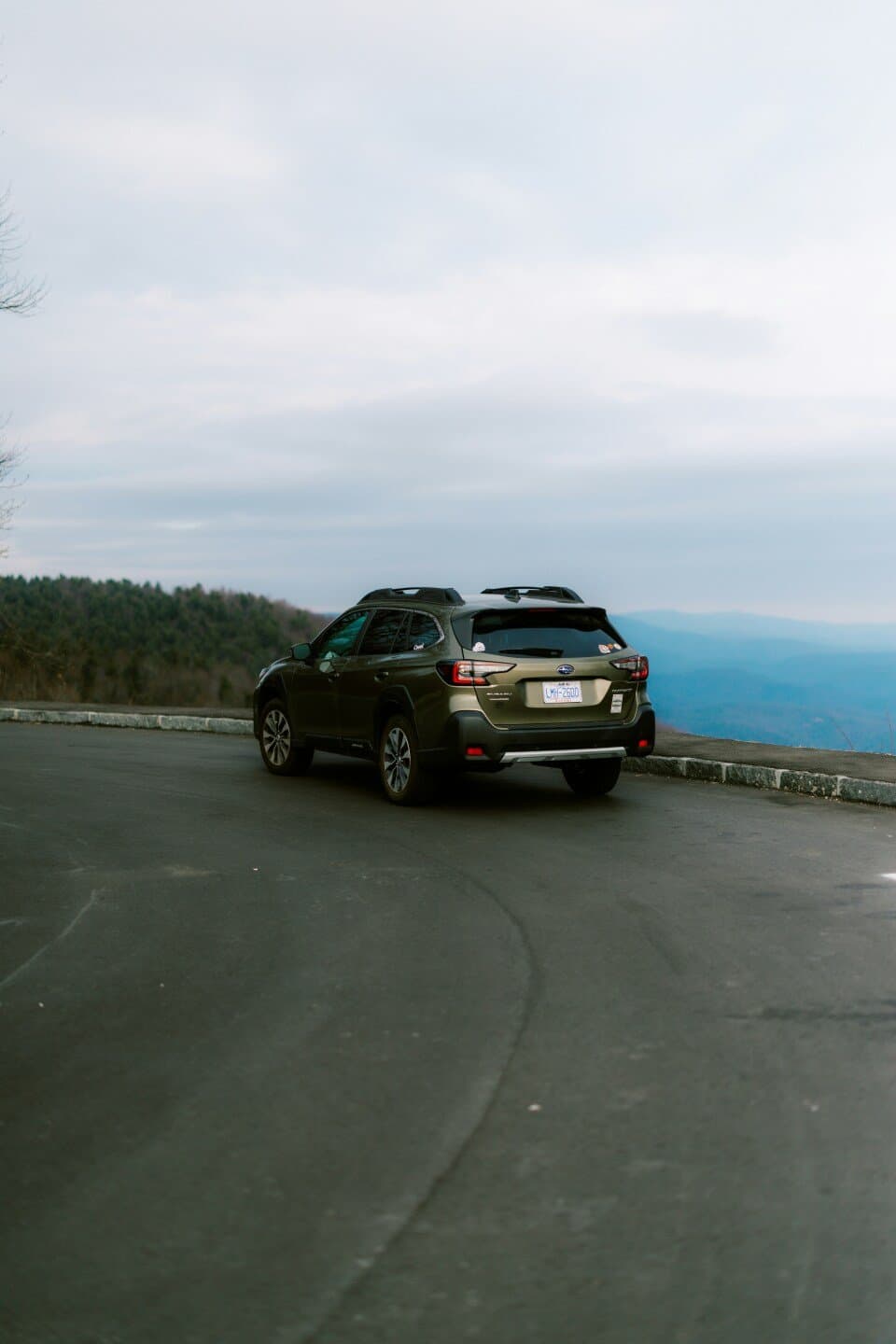 2013 Subaru Outback 3.6R, image 1 of 1