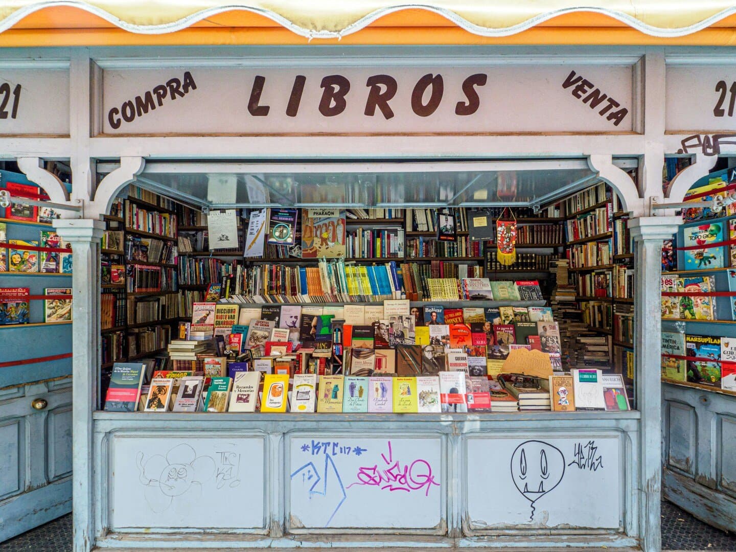 Librería 7 Colores, image 1 of 1