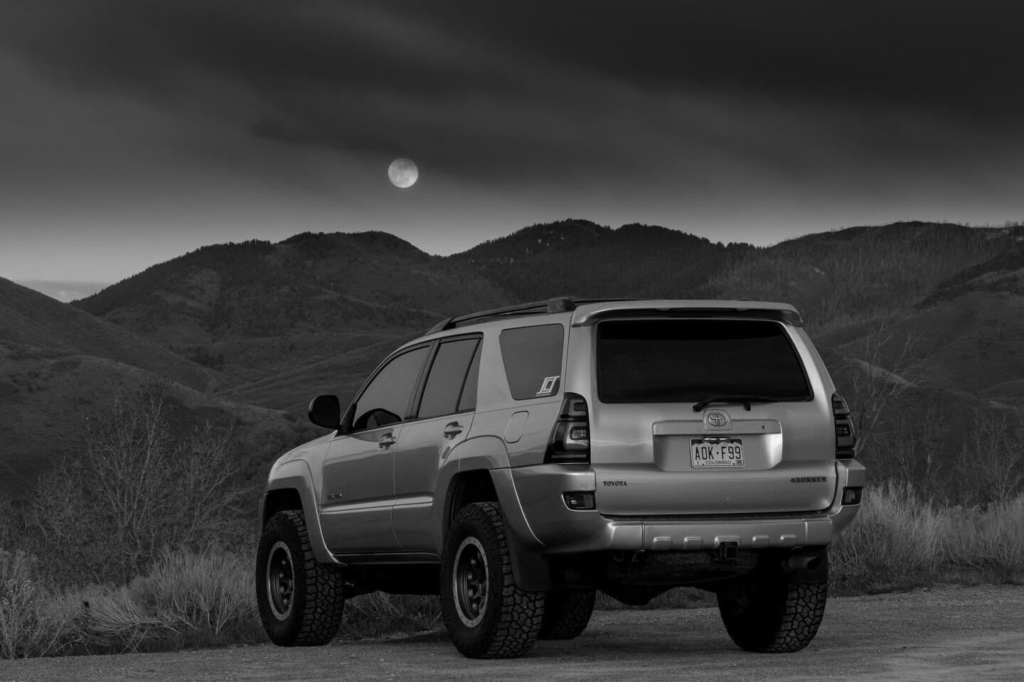 2004 Toyota 4Runner V8, image 1 of 1