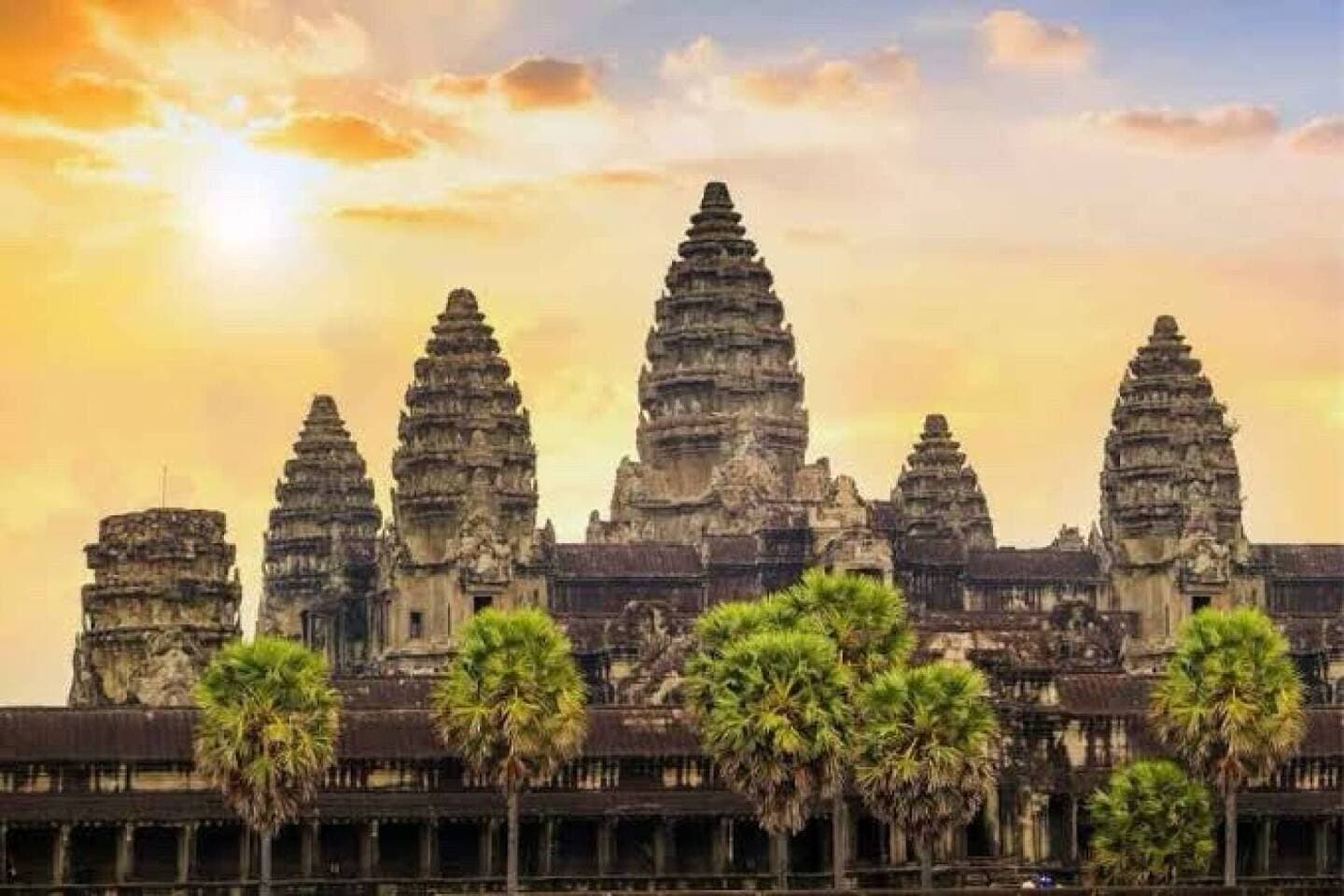 Angkor Wat, image 1 of 1