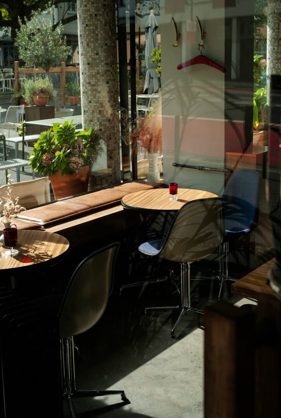 Miles Wine & Jazz Bar, image 1 of 1
