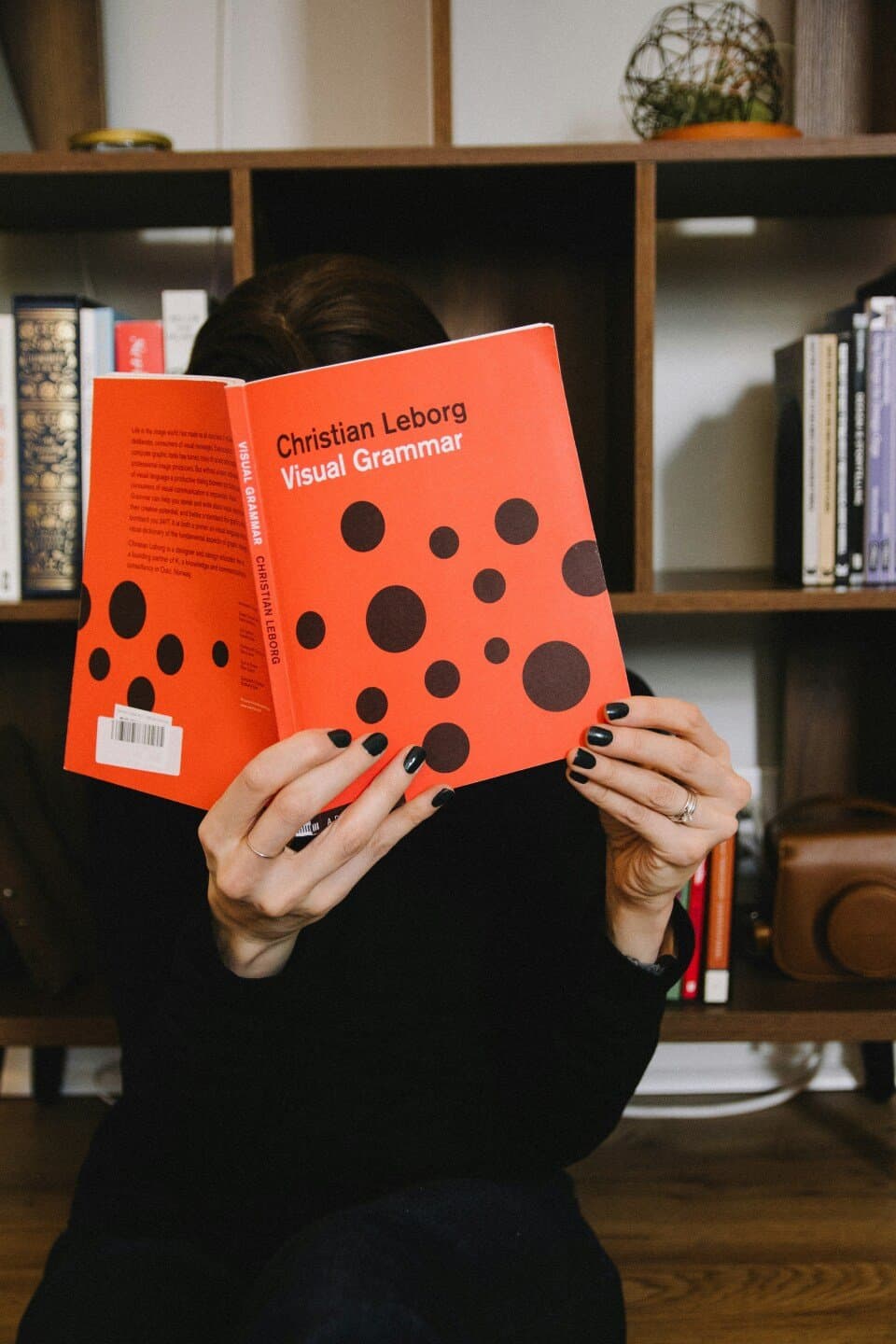 Reading Images: The Grammar of Visual Design, image 1 of 1