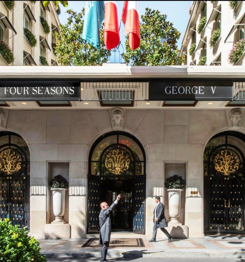 George V Paris, image 1 of 1