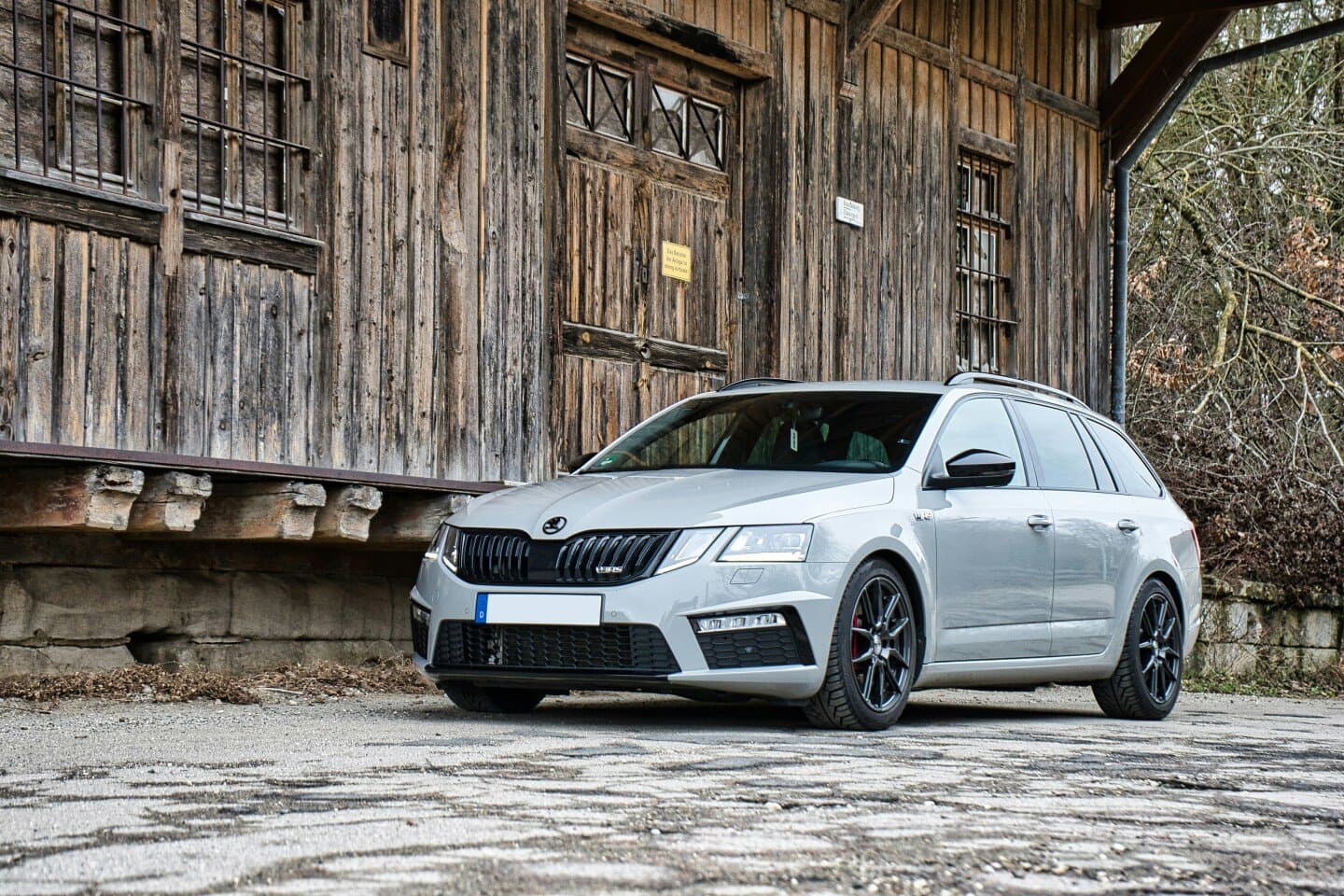 Skoda Octavia Estate, image 1 of 1