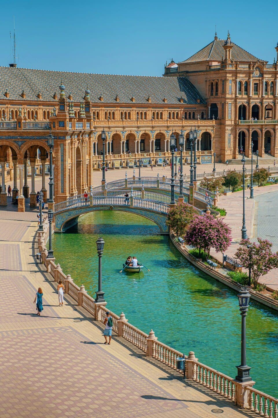Renoir Plaza de España, image 1 of 1