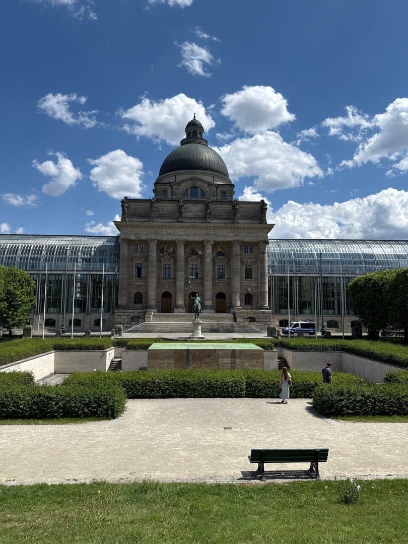 Hofgarden, image 1 of 1
