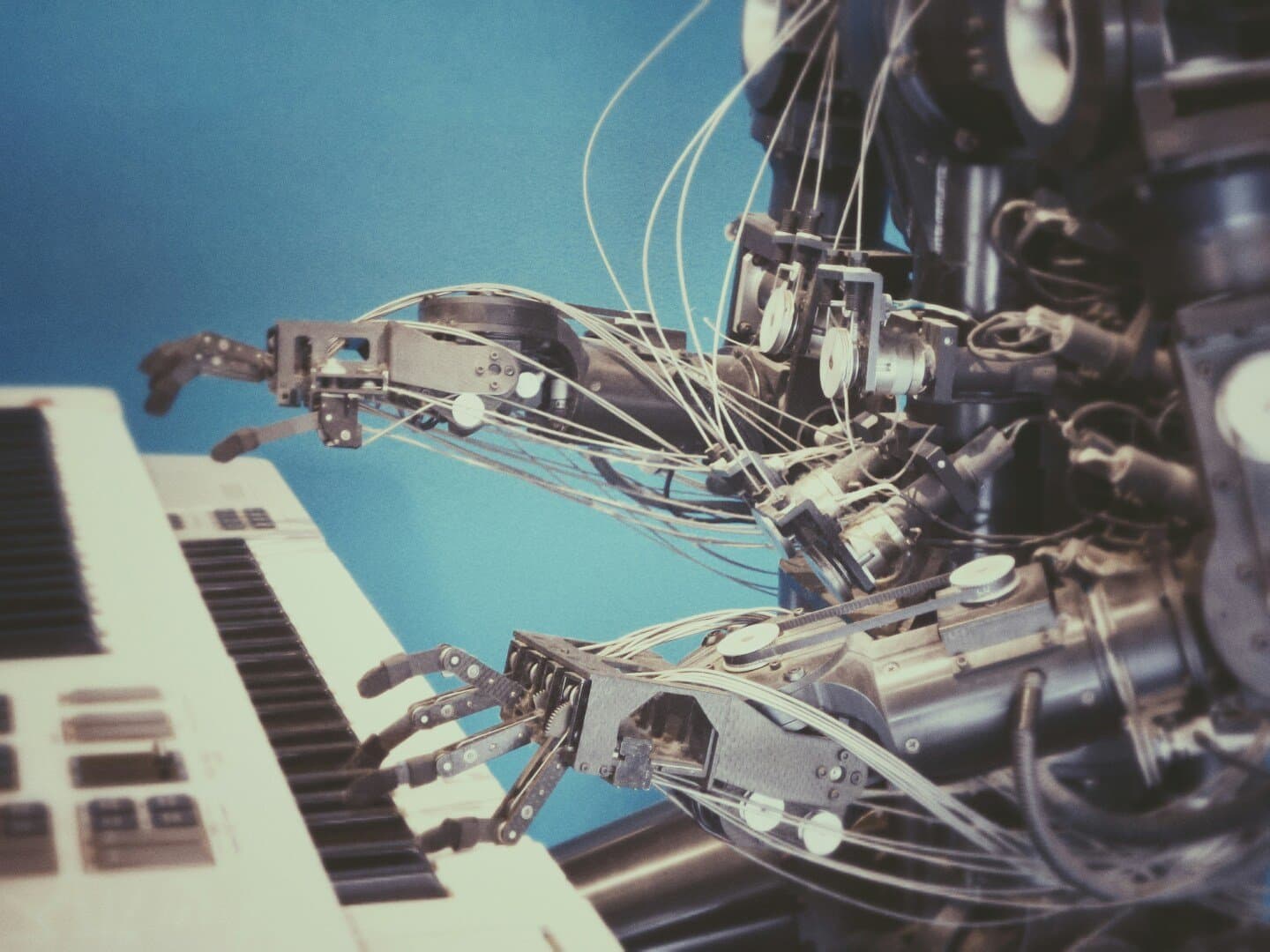 A Few Useful Things to Know about Machine Learning, image 1 of 1