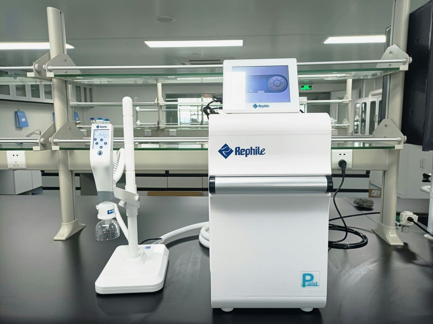 A Rapid and Sensitive Method for the Quantitation of Microgram Quantities of Protein, image 1 of 1