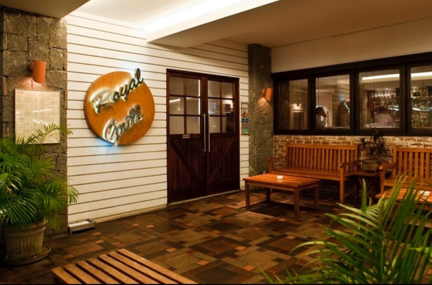 Royal Grill, image 1 of 1