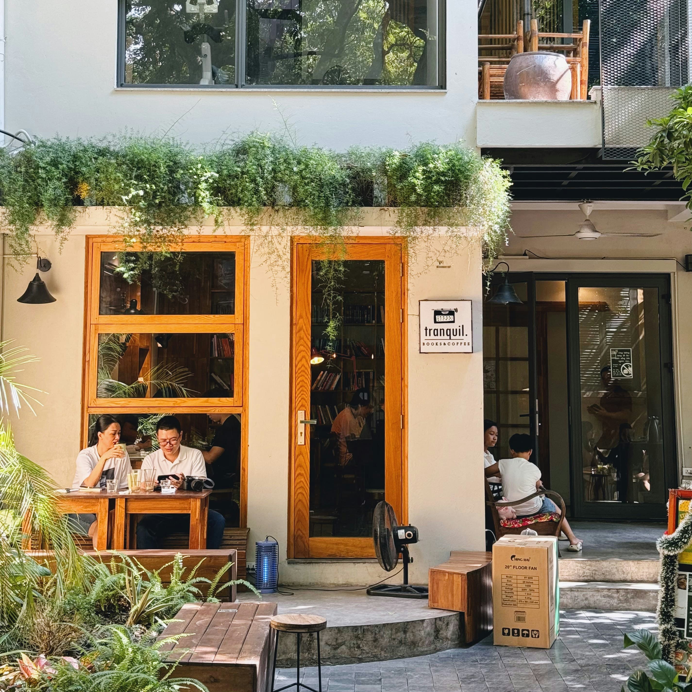 Night & Day Café, image 1 of 1