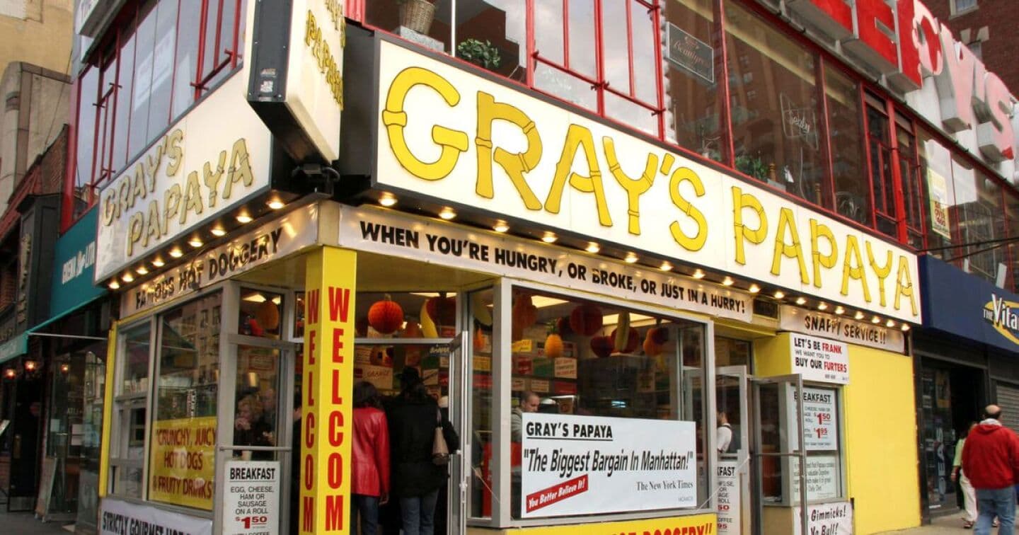 Gray’s Papaya, image 1 of 1