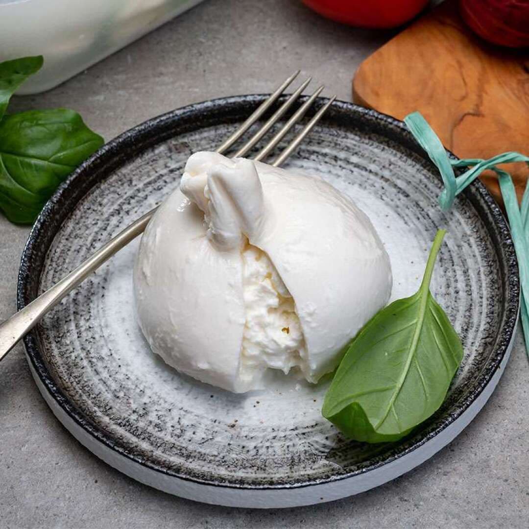 Burrata, image 1 of 1