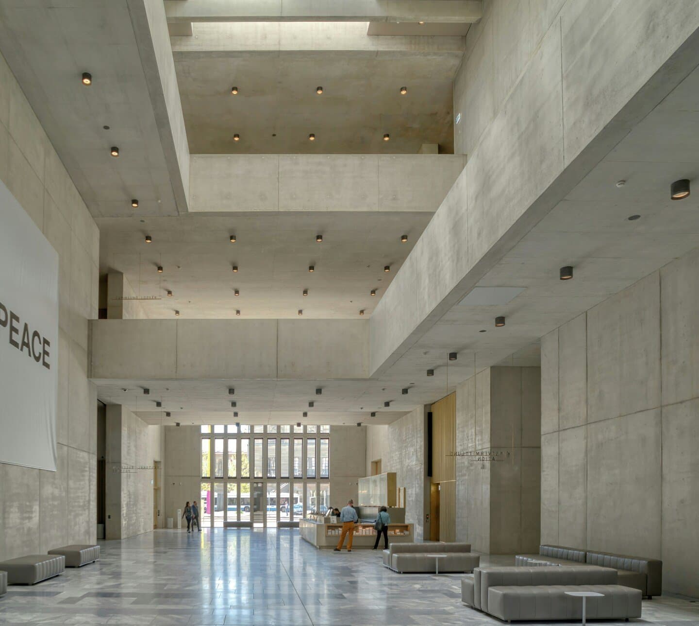 Espaço Hall, image 1 of 1