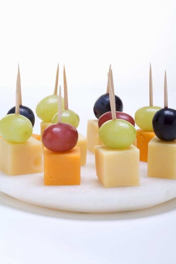 Cheese Cubes and Grapes, image 1 of 1