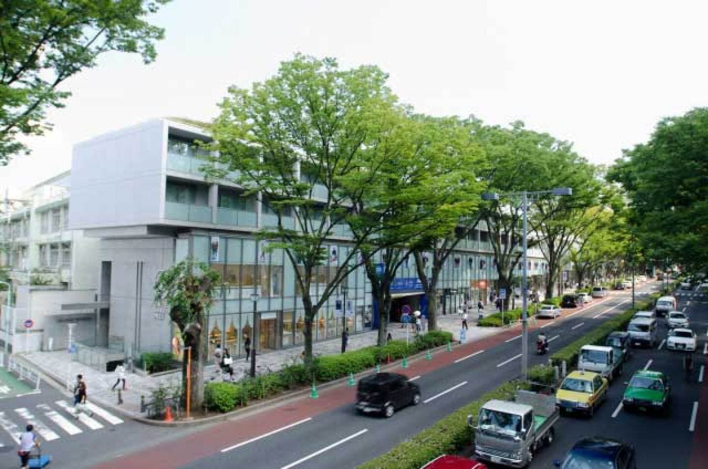 Aoyama, image 1 of 1