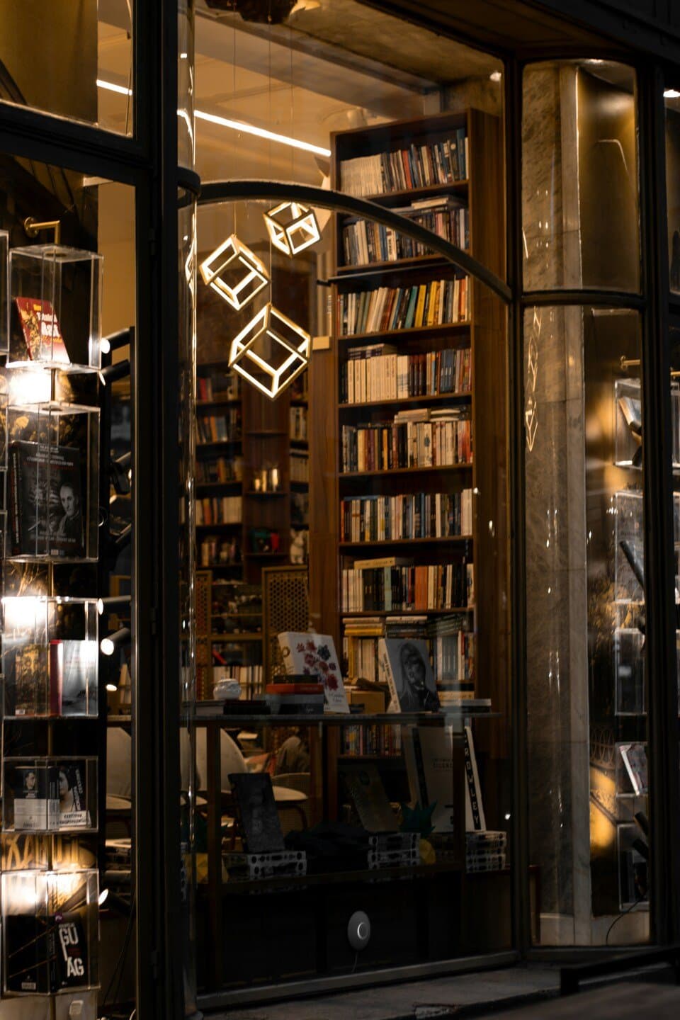 Books & Books Bal Harbour Shops, image 1 of 1