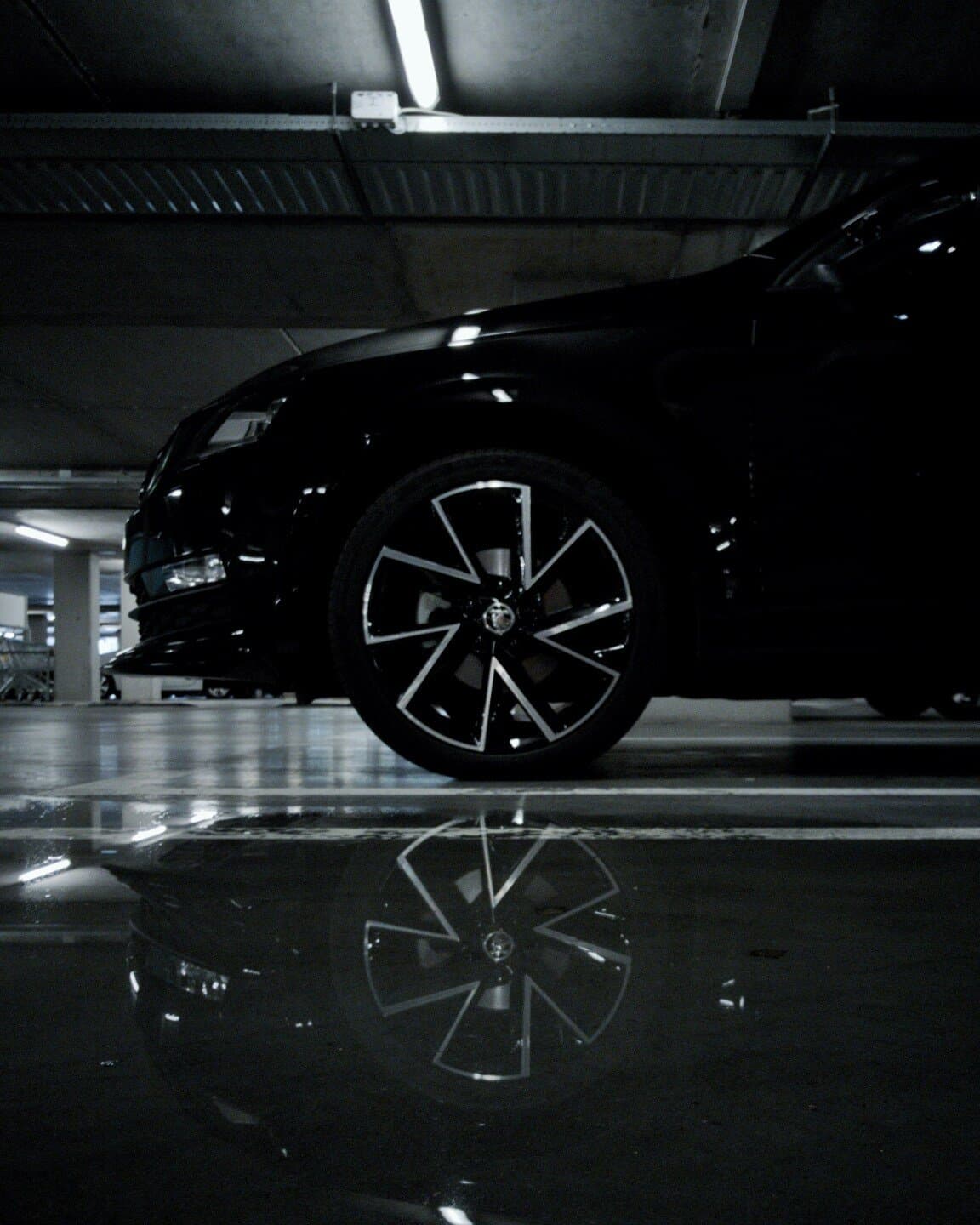 Skoda Octavia Estate, image 1 of 1