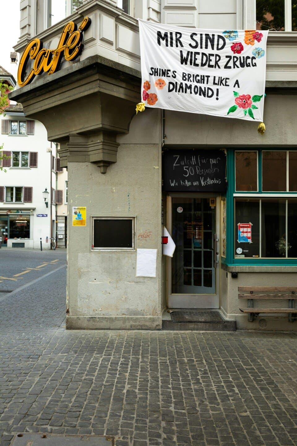 La Stanza, image 1 of 1