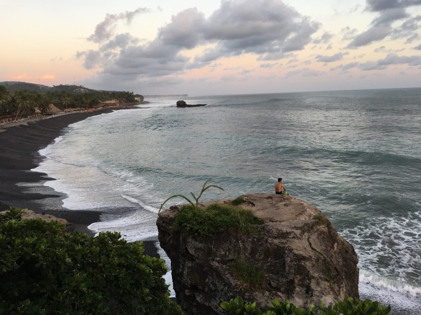 El Sunzal, image 1 of 1