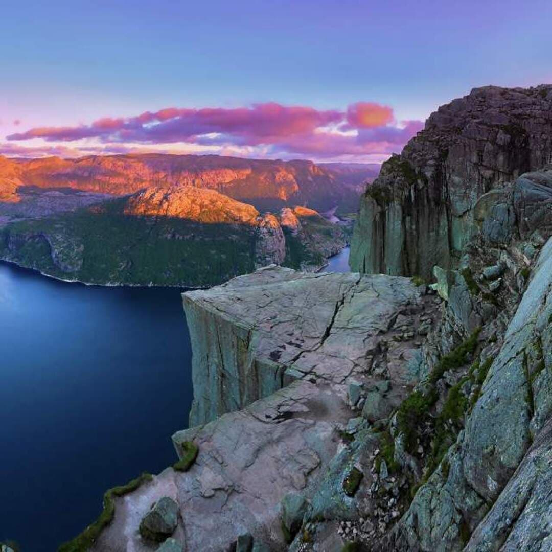 Preikestolen (Pulpit Rock), image 1 of 1