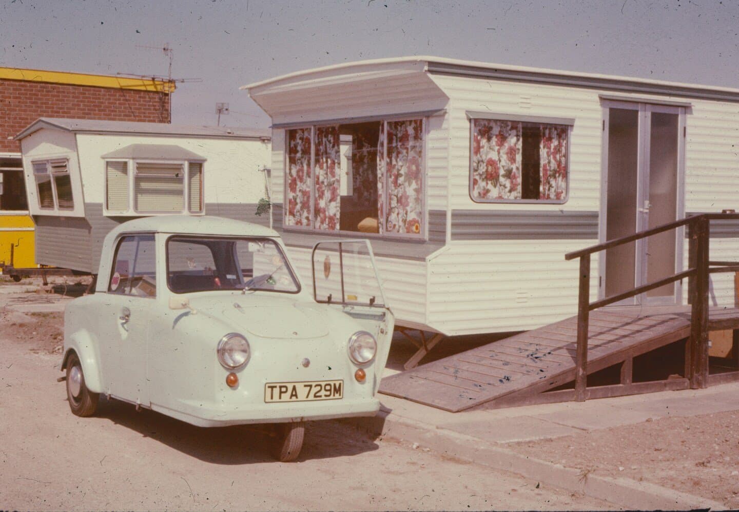 Reliant Robin, image 1 of 1